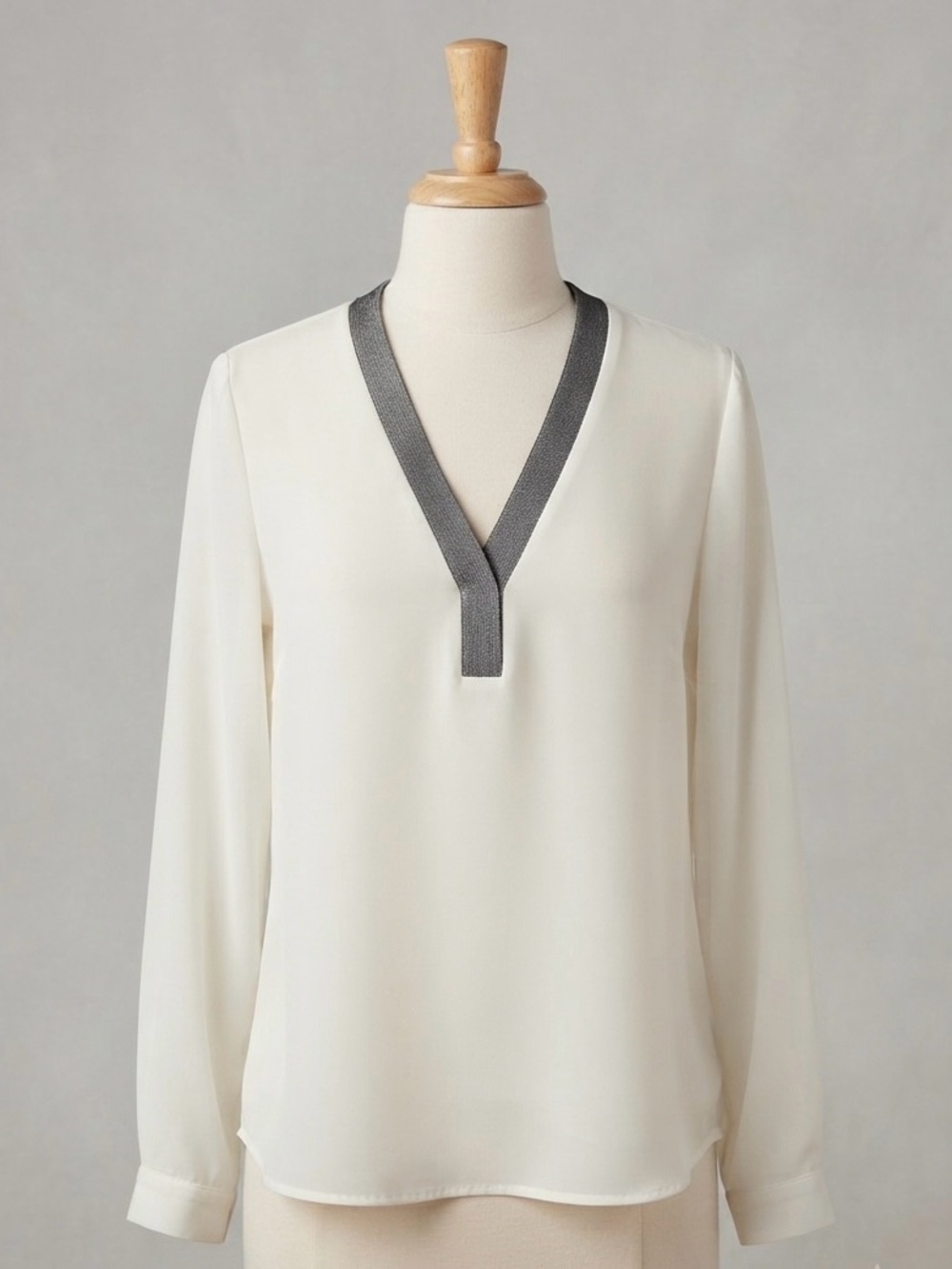 Halogen Ivory V-Neck Sheer Long Sleeve Blouse with Contrast Trim